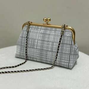 Handmade Genuine Leather Kisslock Clutch/Wristlet/Shoulder Bag & 2 Chain Styles